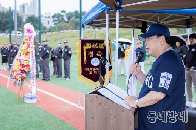 최민호 시장, 제9회 세종시장기 야구대회 시구