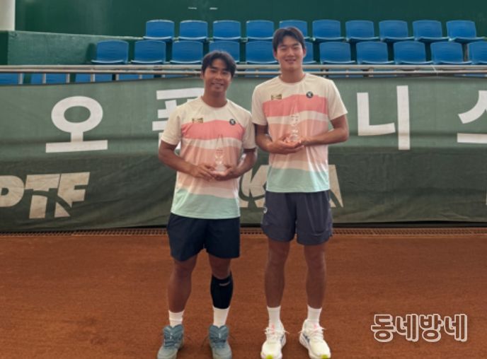 정홍 선수(왼쪽)·김동주 선수(오른쪽)