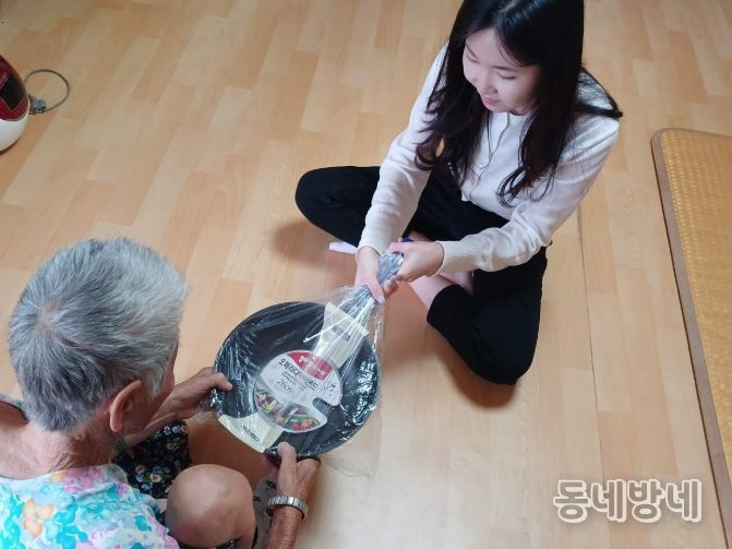 독거어르신 ‘프라이팬·냄비 교체’로 건강 밥상 지원