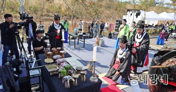 ‘제8회 원도사제 및 낙섬축제’