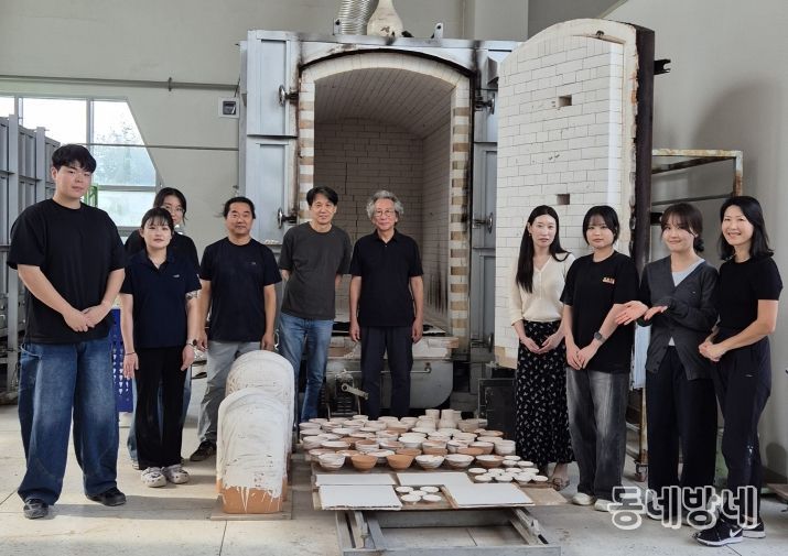 (김해공예창작지원센터, 공예마스터클래스 결과보고전 개최)단체사진