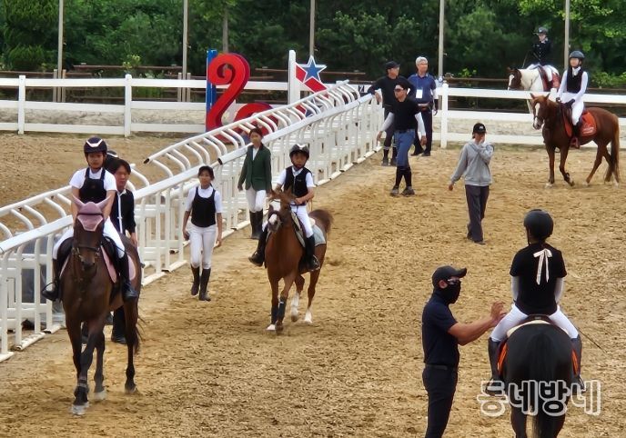 이천시 유소년 승마단