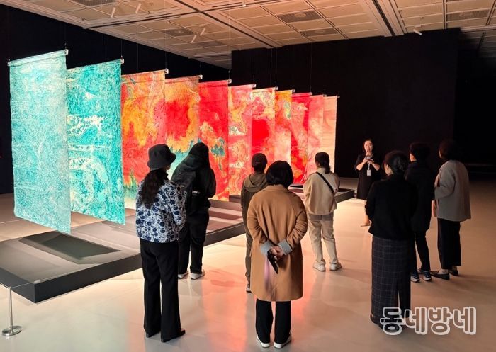 큐레이터 전시투어