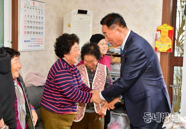 김한종 군수 “민원 행복 지수 높여갈 것”